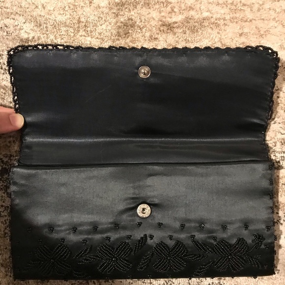 Vintage 1980’s Handmade Goldco black beaded clutch - Picture 3 of 4
